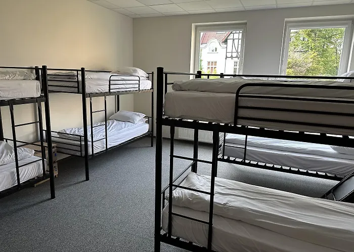 אכסניה Mololo Art