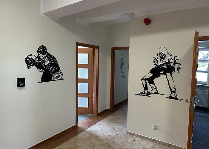 אכסניה Mololo Art *